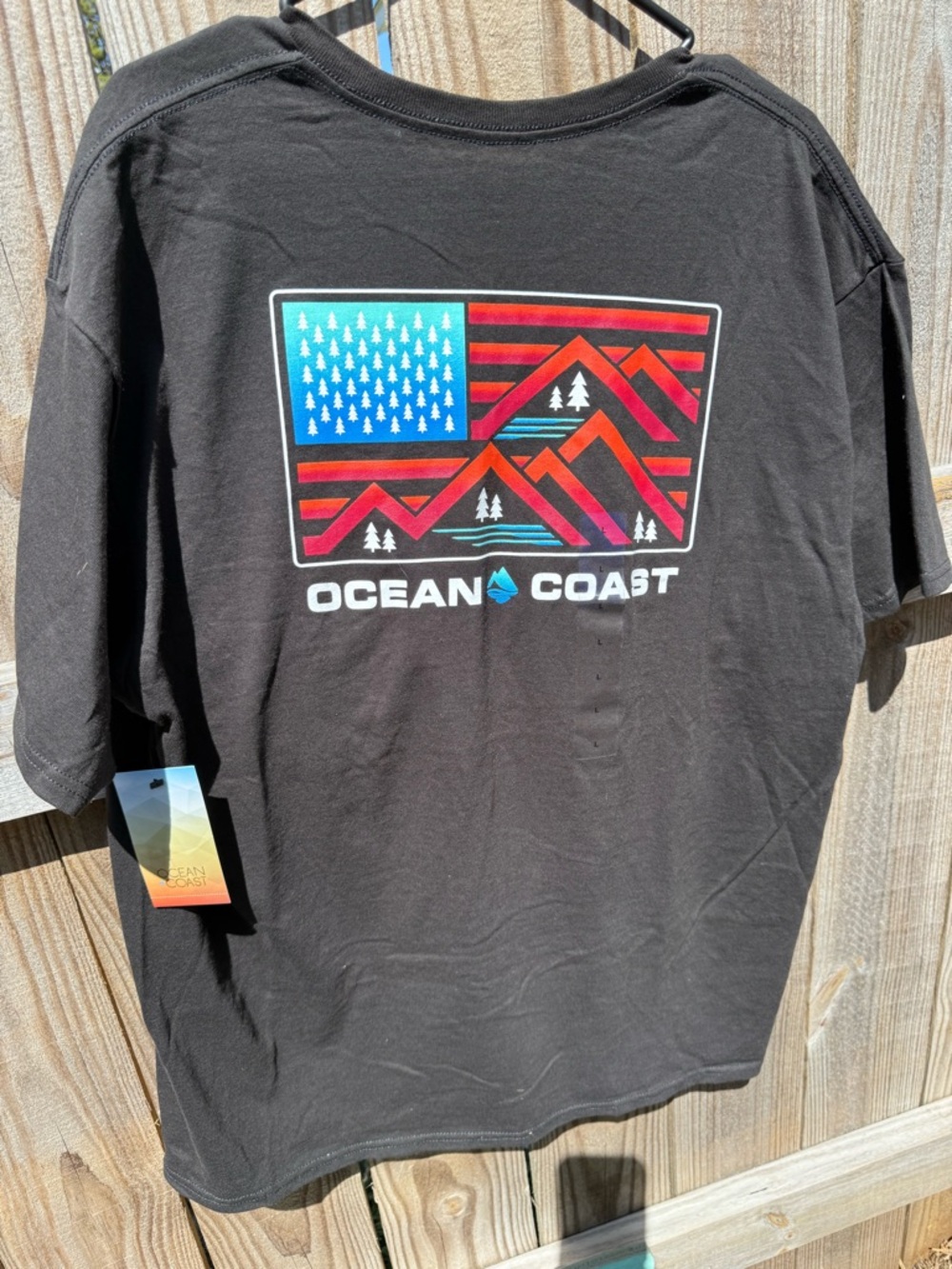 Ocean & Coast Black Graphic Short-Sleeve Tee